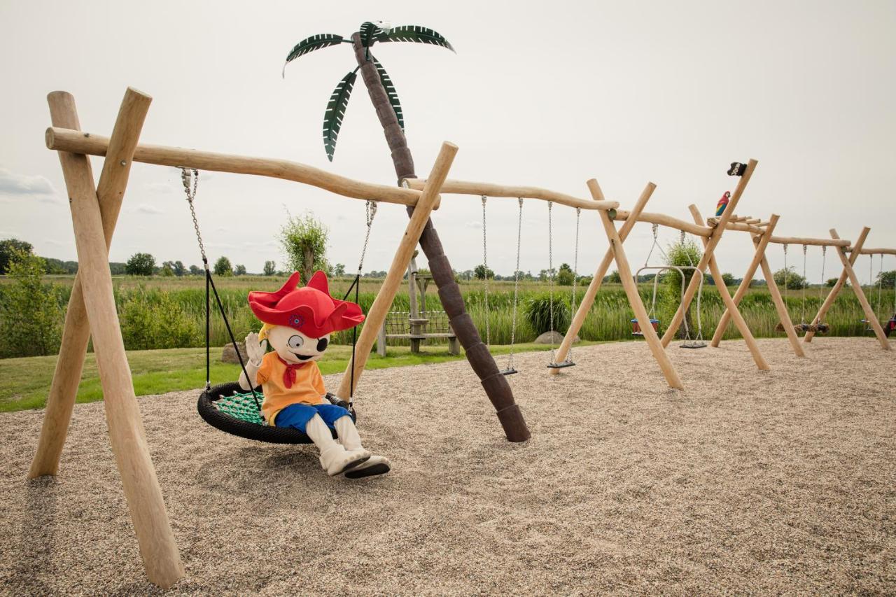 Familien Wellness Hotel Seeklause Mit Grossem Abenteuerspielplatz "Piraten-Insel-Usedom" Kinder Immer All-Inklusive & Getraenke Ganztags Inklusive Trassenheide Eksteriør billede